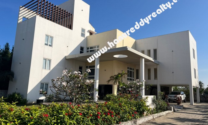 8 BHK Duplex House for Sale in Uthandi